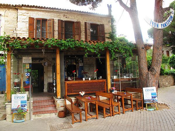 Iyon Pansiyon Foca Exterior photo